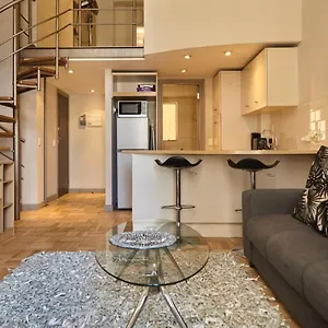 https://mutual-heights-city-apartments.hotels-capetown.com