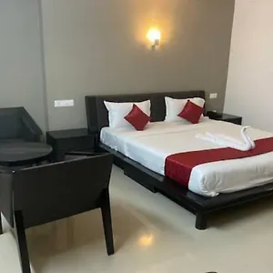 Platinum Courtyard Lodge